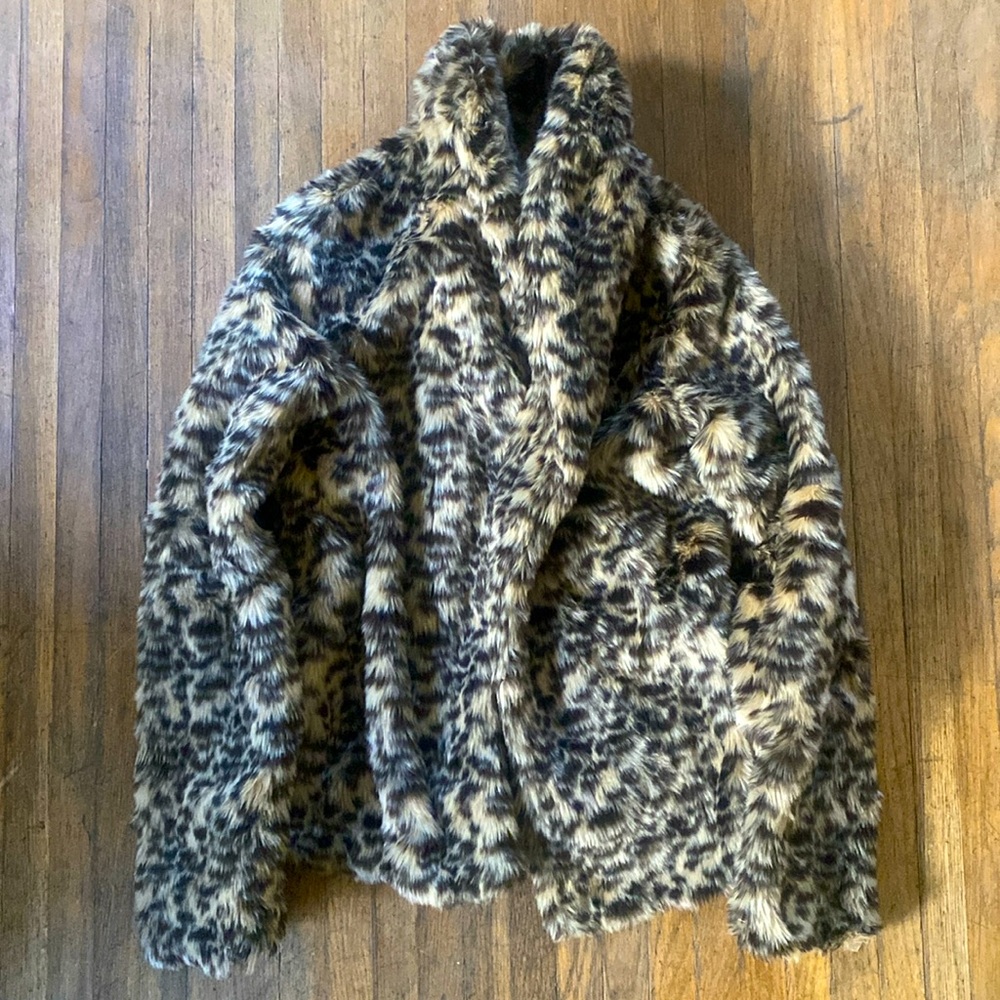 Volcom designer leop coat